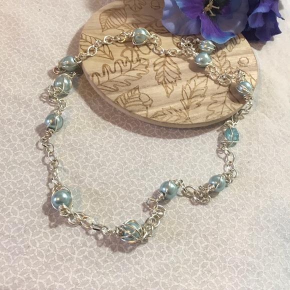 Jewelry - 3 for $25 Beaded wire pearl necklace